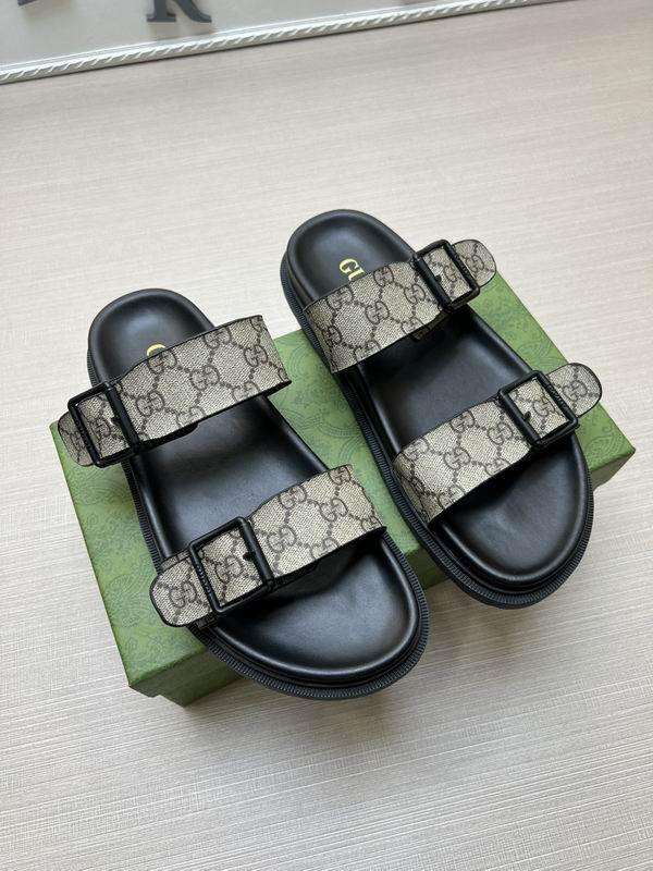 Gucci Men's Slippers 592